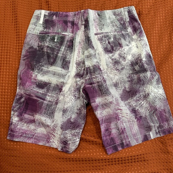 Calvin Klein Men’s Purple & White Flat Front Shorts Size: 34 Retails $70 NWOT - Picture 7 of 12